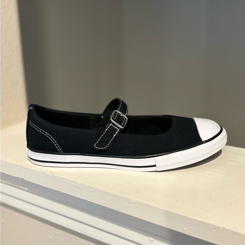 Converse CTAS Dainty Mary Jane Chuck Taylor Black White Slip On Shoes Youth 2Y - Picture 2 of 9